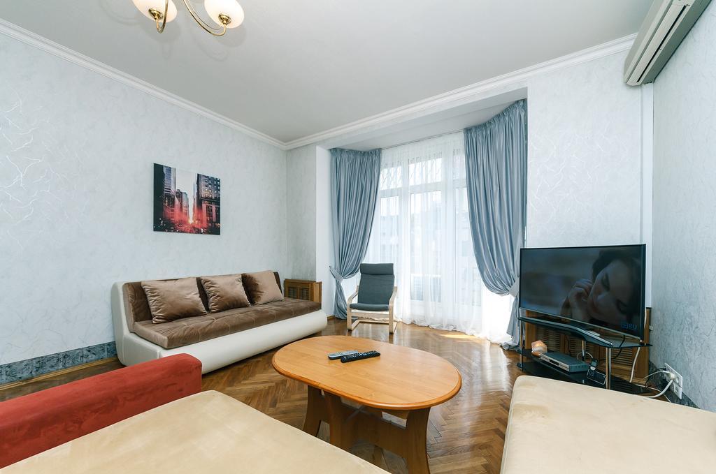 Apartment Arena City Kiew Exterior foto